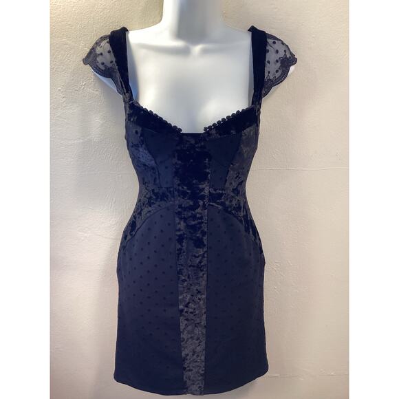Free People Madeline NWOT Black Velvet Lace Sweetheart Polka Dot Mini Dress S - Picture 2 of 9